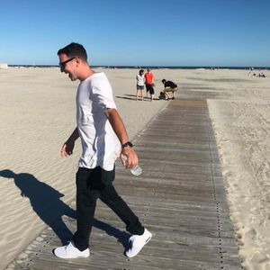 Meet your Posher, Joey